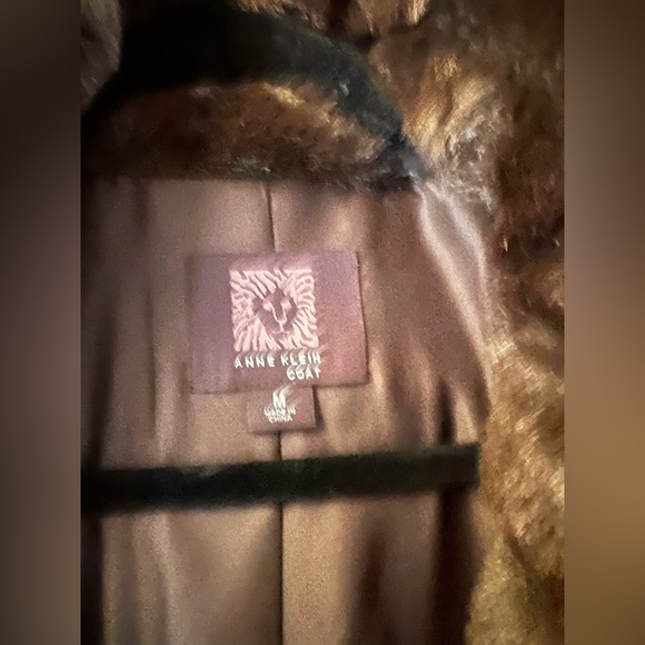 Anne Klein Brown Faux Fur Mid Length Coat Size medium - Picture 3 of 6